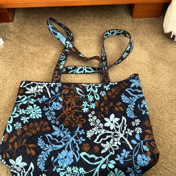 Bag - Picture 2 of 3